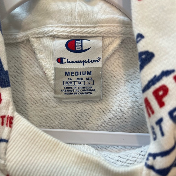 Champion Logo Hoodie Unisex - Picture 5 of 6